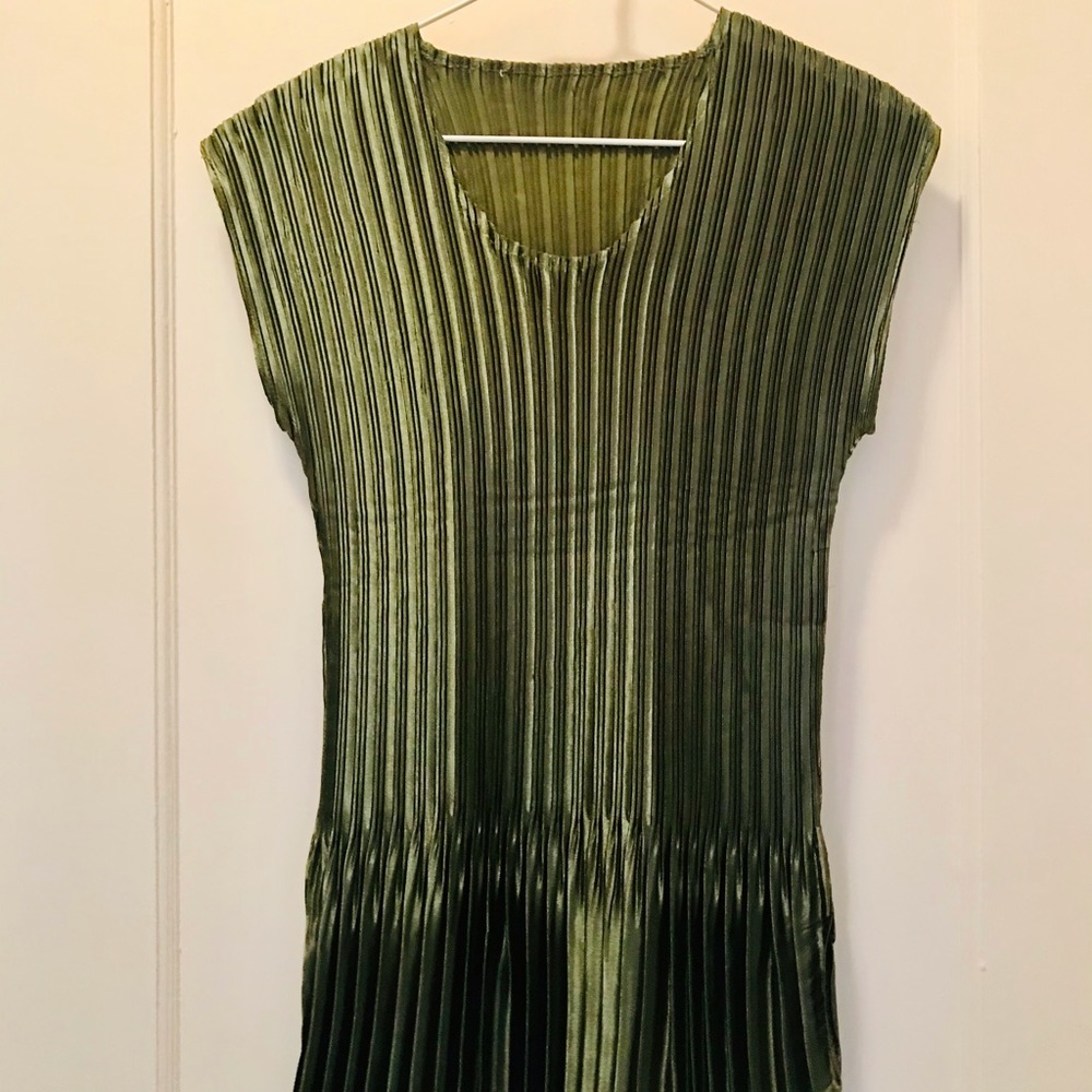 Green Satin Pleated top
